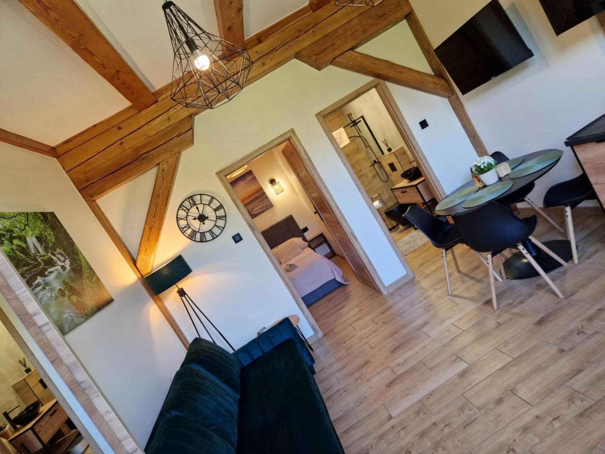 Apartament Milka 2 ตอล์คมิสโก ภายนอก รูปภาพ